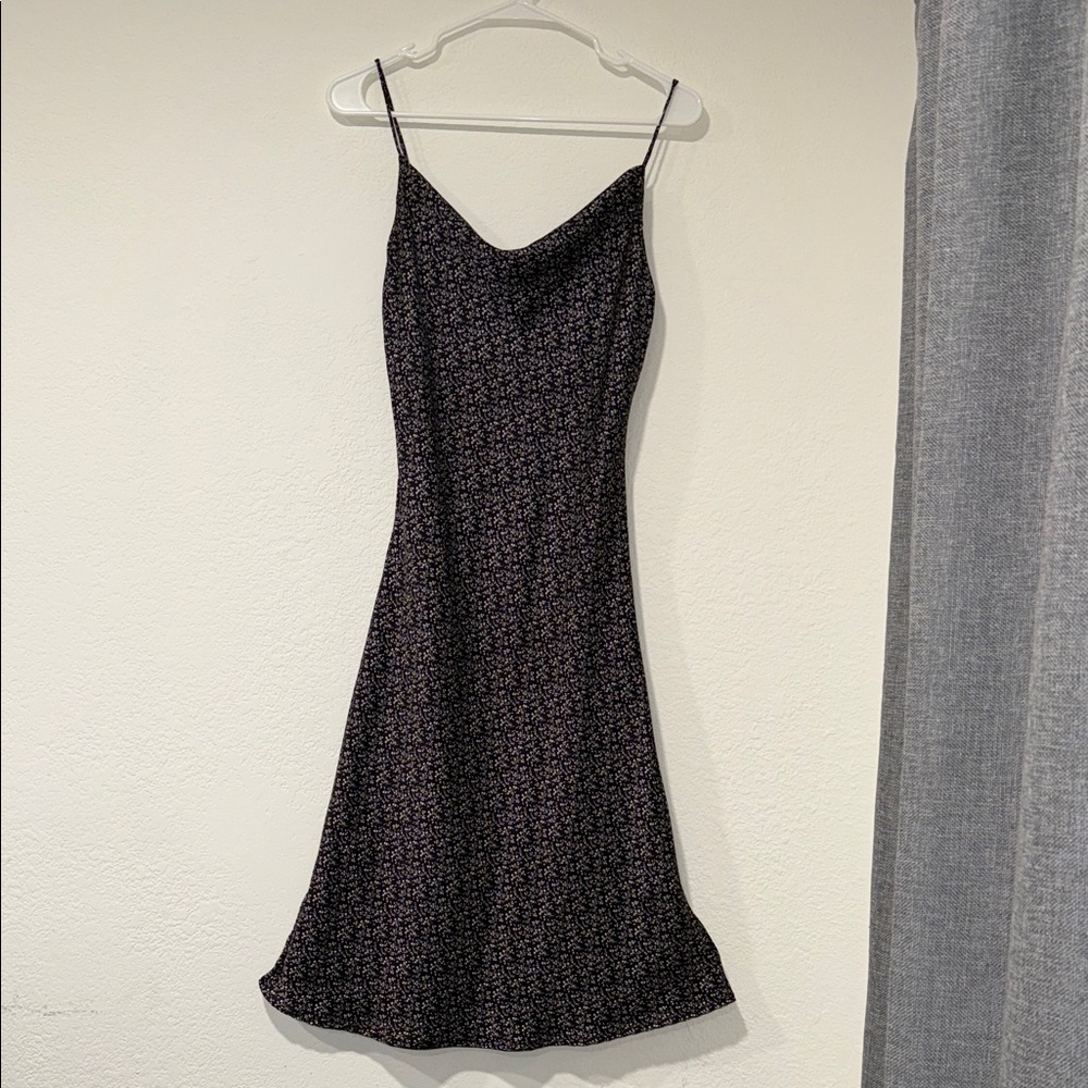Elegant Black Patterned Dress